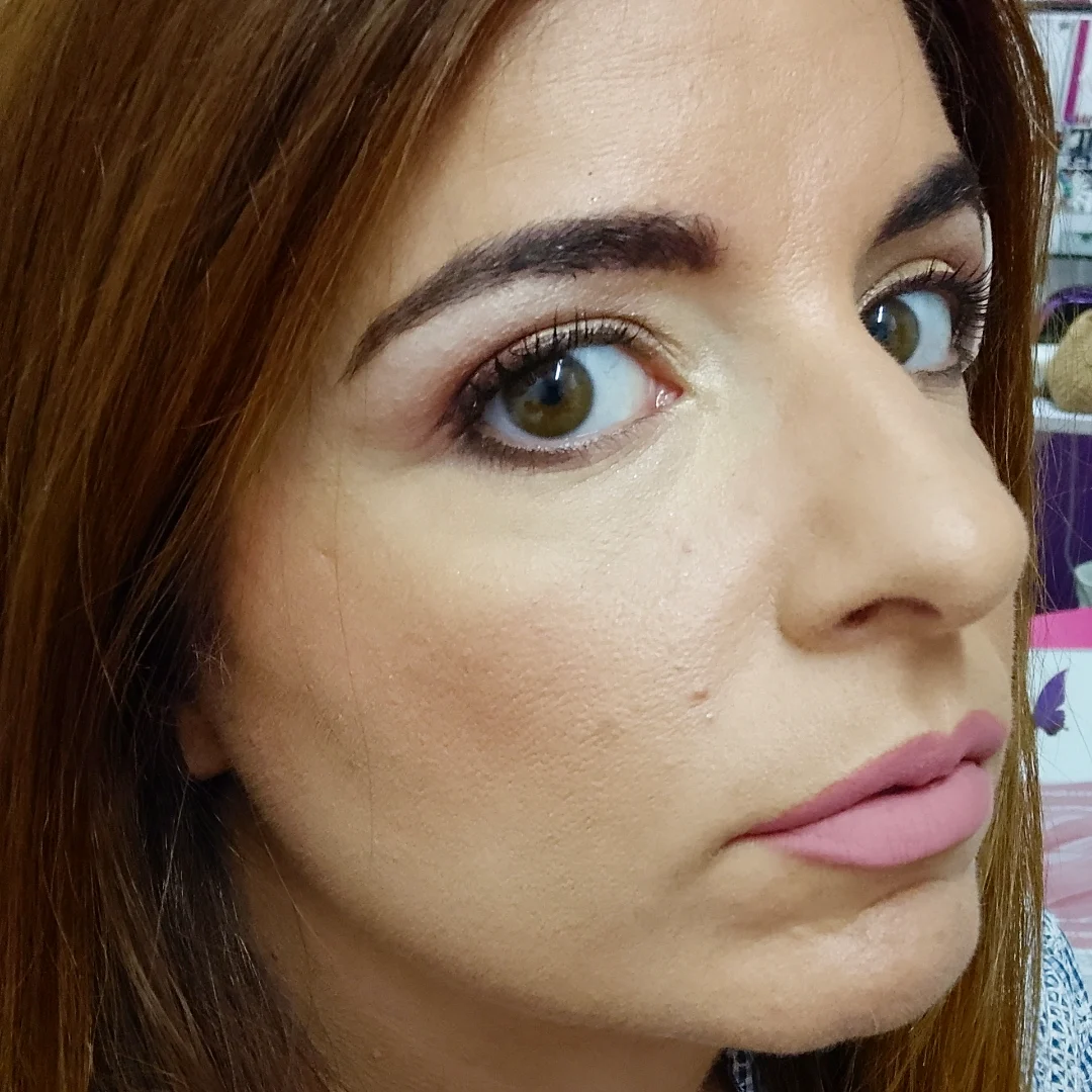 Trucco da giorno, tonalità rosate