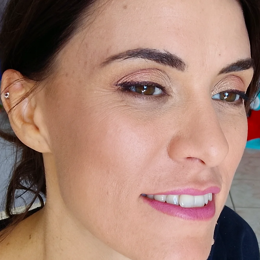 Trucco occhi con matita turchese